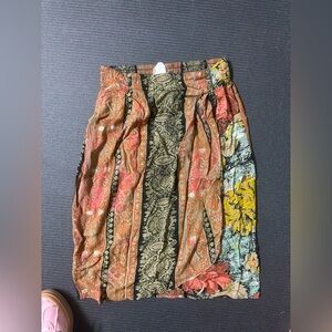 Carole Little Black and Gold Patterned Skirt